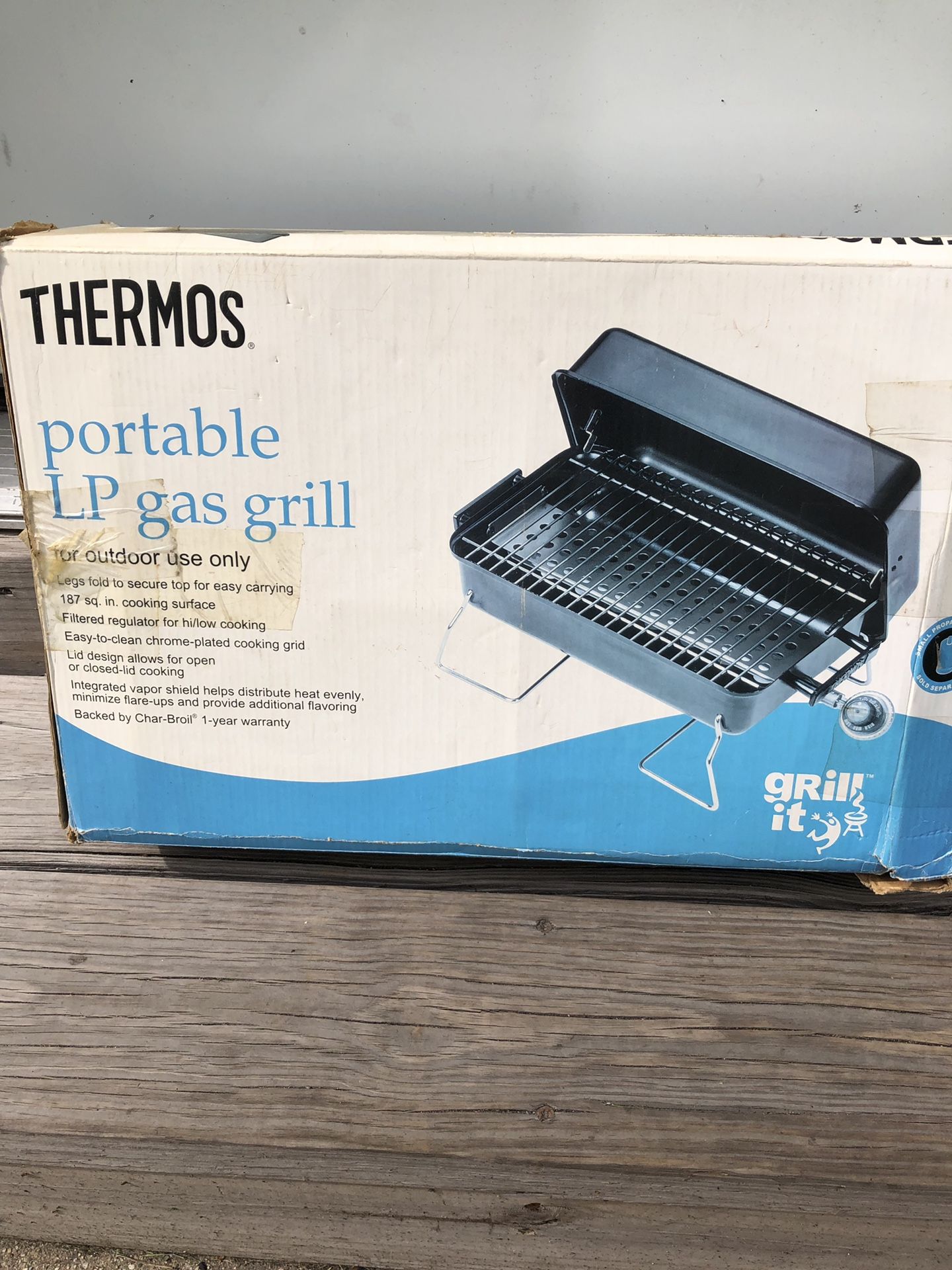 Thermos Portable LP Gas Grill