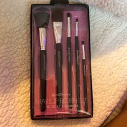 Glam & Beauty Makeup  Brushes