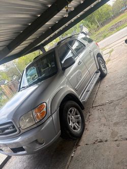 2004 Toyota Sequoia