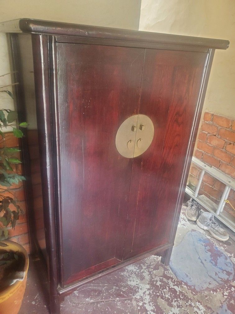 6' Mahogany Dresser