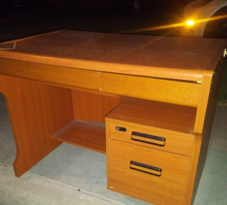 Wooden Desk. Vintage. Work desk