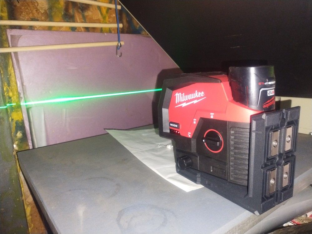 Miluakee Level And Laser