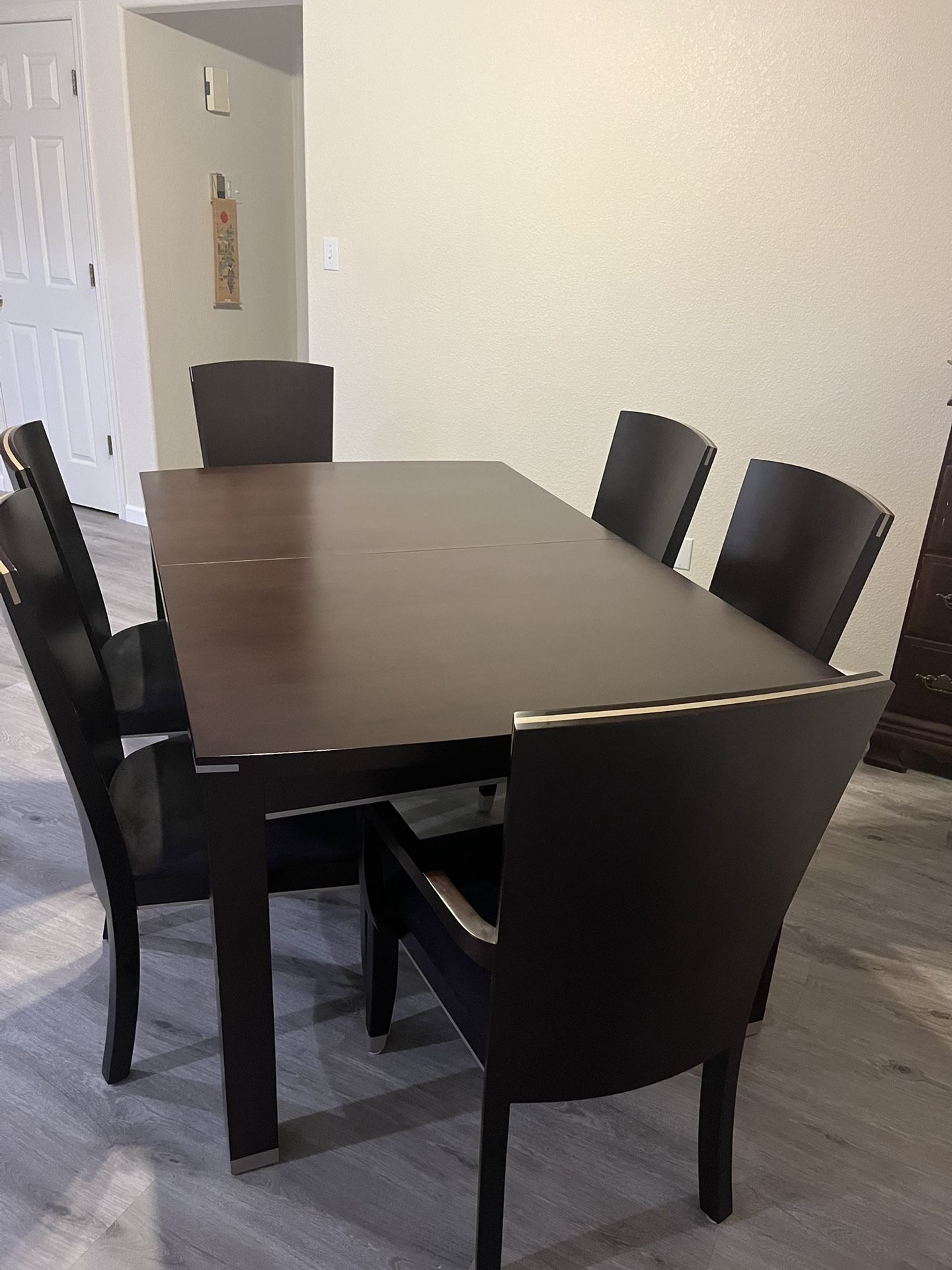 Dinning Table For Sale