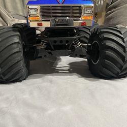 traxxas stompade 4x4 with castle motor