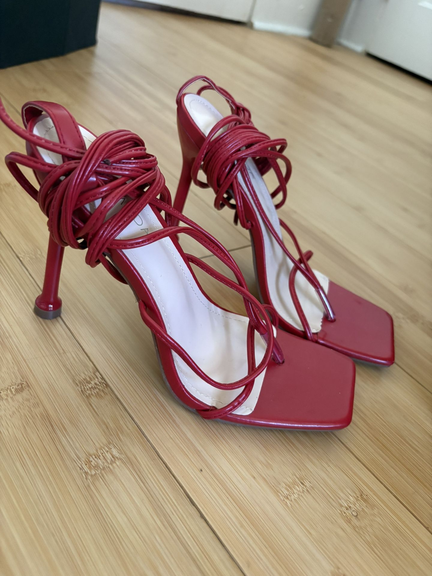 Heels (shoes)