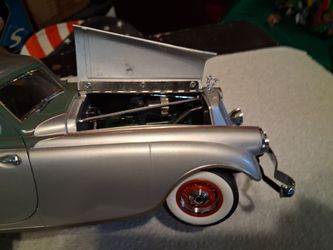 Diecast 1/18 very hard to find look at spair tire osume