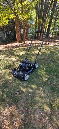 Murray 21" self-propelled lawn mower like new