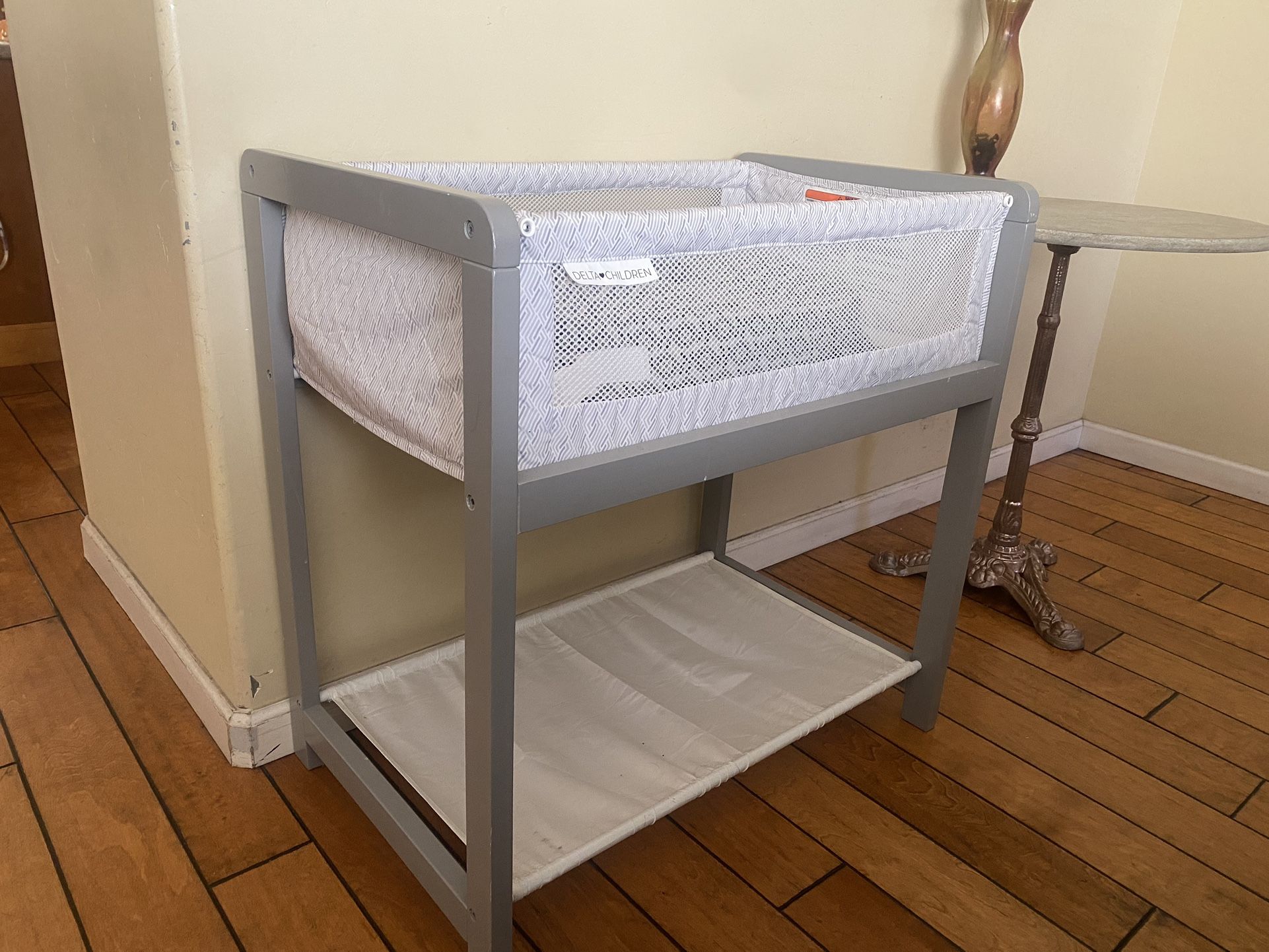 Modern Baby Bassinet