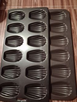 Vendo 2 moldes para galletas