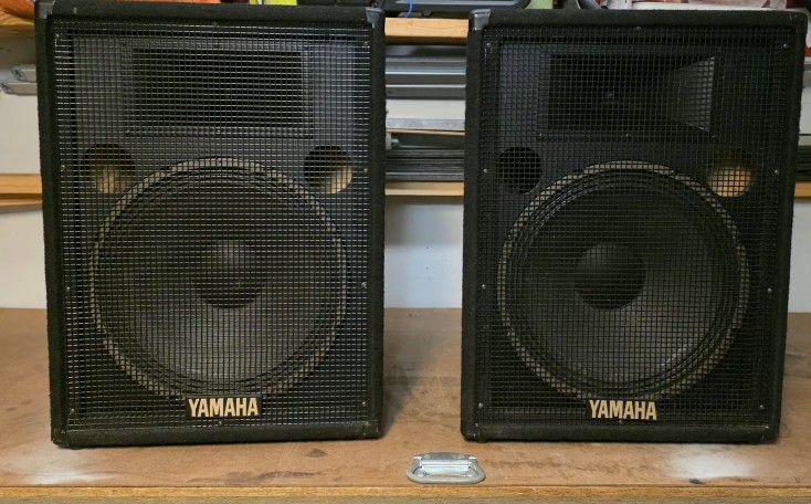2~Yamaha S15E Black 15" PA Speakers (Local PickUp In DFW Area)