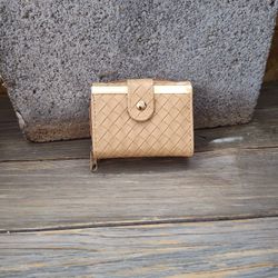 Tan Wallet