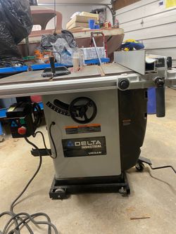Delta Industrial Table Saw