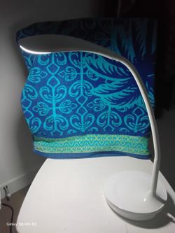 KONNECT Led Desk Lamp