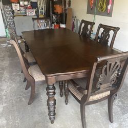 Dining Set - Almost New