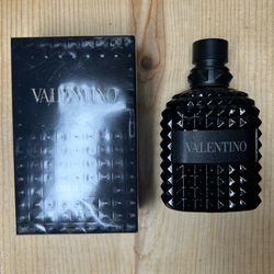 Valentino rockstud noir - 3.4 FL OZ