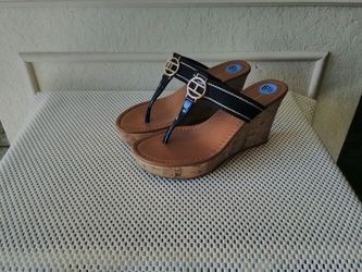 Tommy Hilfiger wedges size 6.5