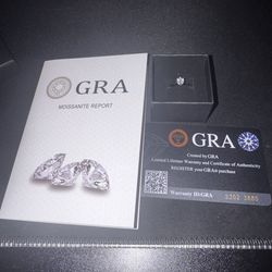 VVS1 Moissanite Engagement ring
