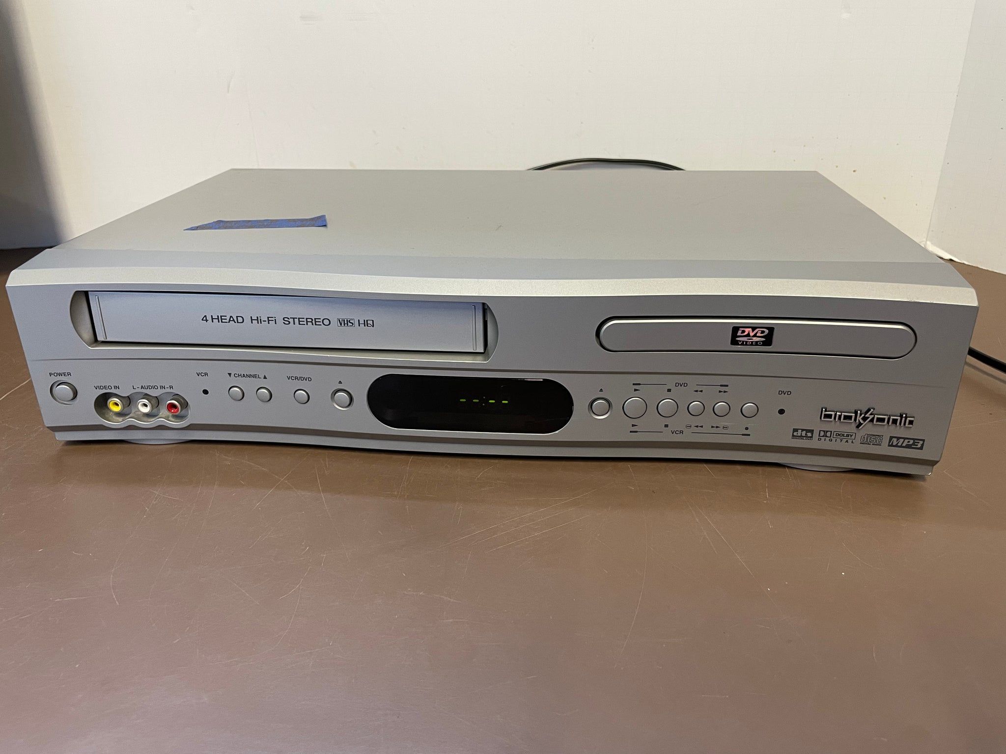 VHS/VCR/DVD player, B72, Broksonic VHS HQ Model DVCR-810 Series C
