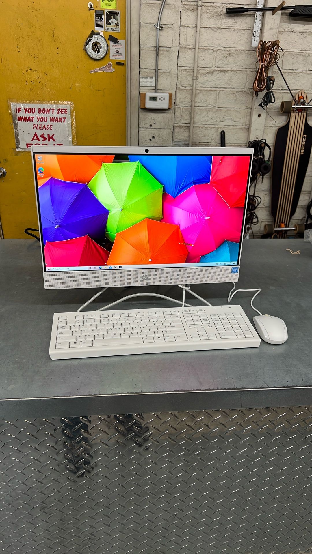HP 22” All In One Desktop Computer