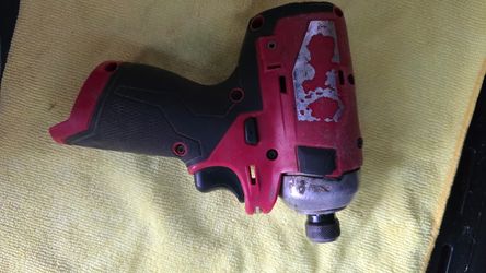 Milwaukee m12 surge impact driver