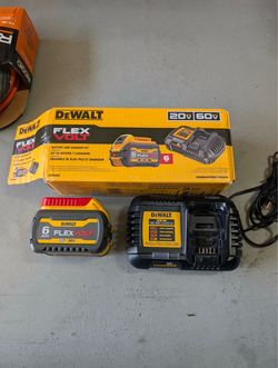 DEWALT FLEXVOLT 20V/60V MAX 6.0Ah Battery Pack + Charger – New