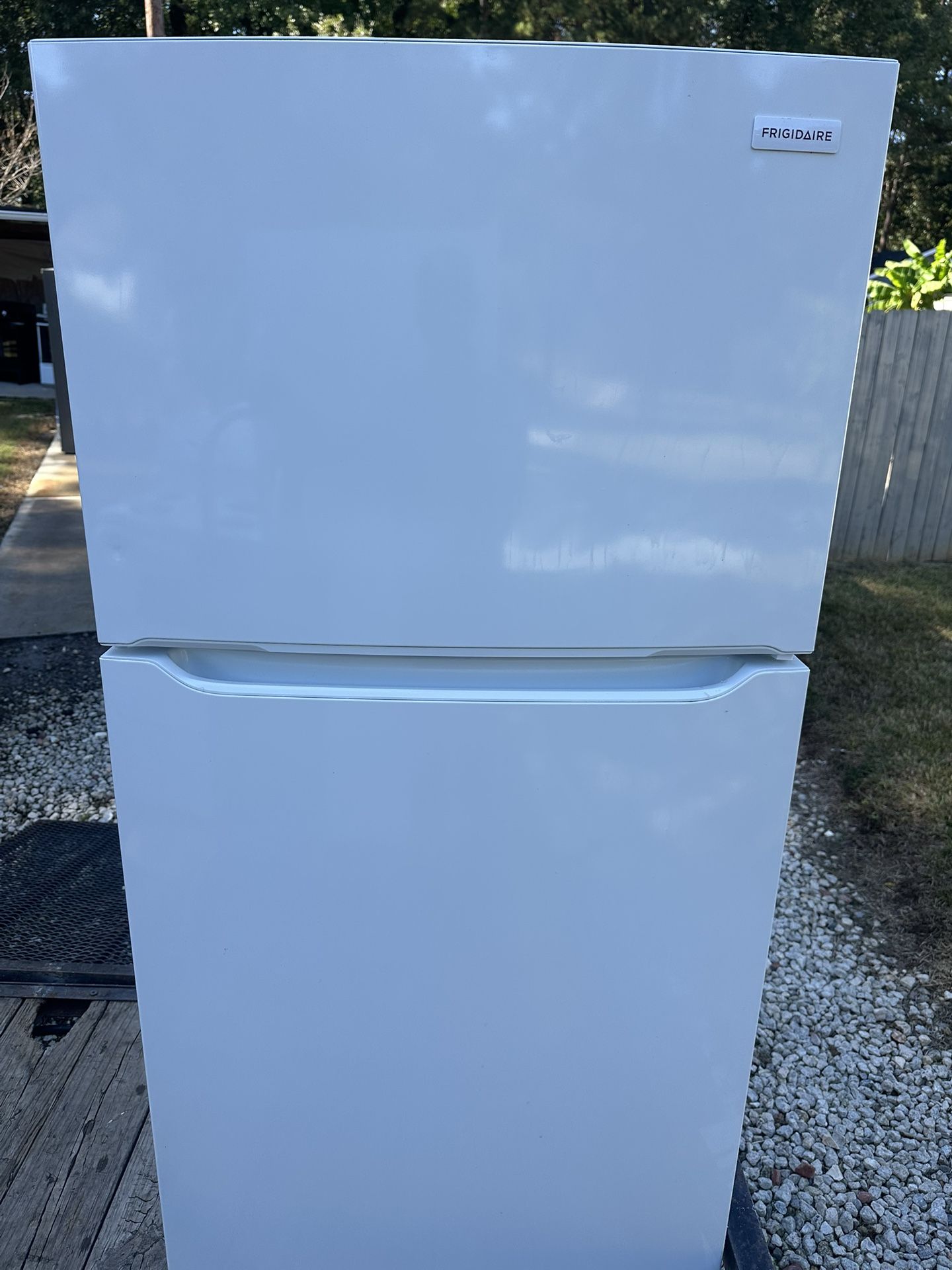 Frigidaire White Refrigerator 2024 Model