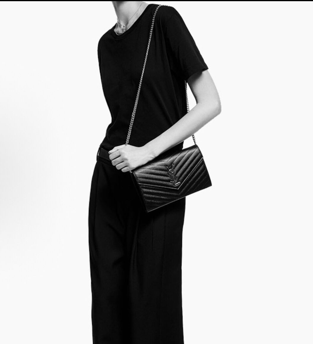 SAINT LAURENT YSL PARIS Gold Logo Chain Strap Quilted Grained Printed Leather Single Shoulder Crossbody Bag(95)23