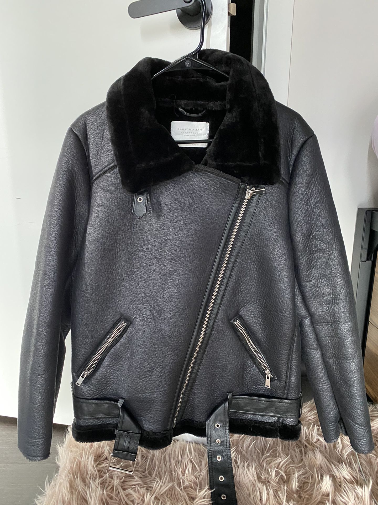 Zara Women Leather Jacket - L