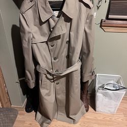 Vintage London fog trench coat 32