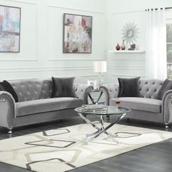 New Sofa And Loveseat In Diamond Tufted Silver Velvet