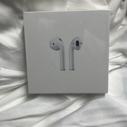 Genuine . Apple 2nd Generation AirPod 