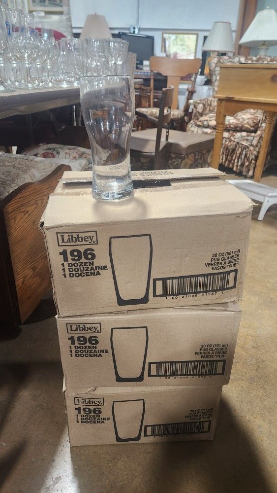 Libbey 20 oz Pub Glasses - 6 Dozen