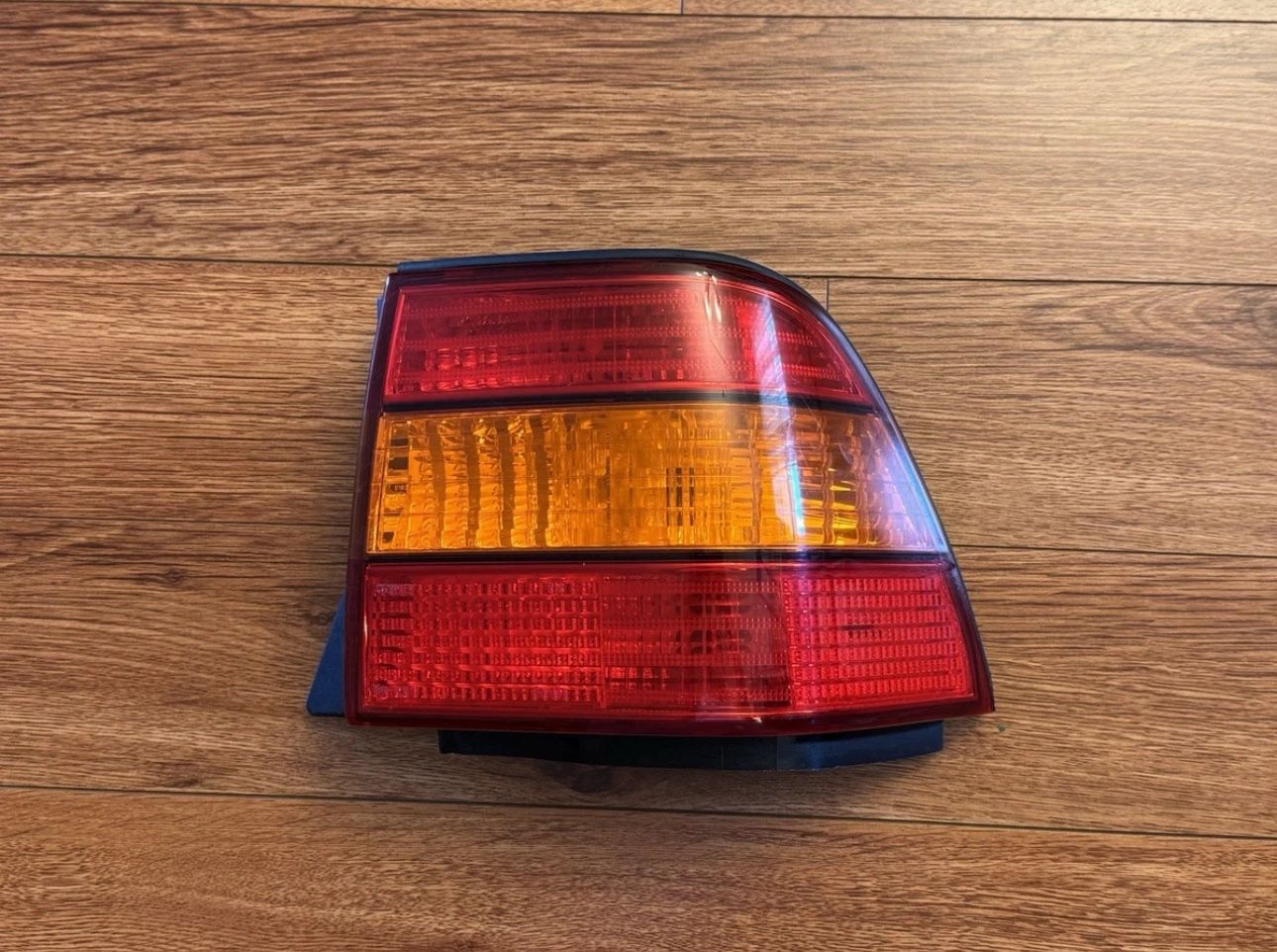 OEM 1997~2000 Lexus LS400 Rear Right Passenger Side Outer Taillight Lamp