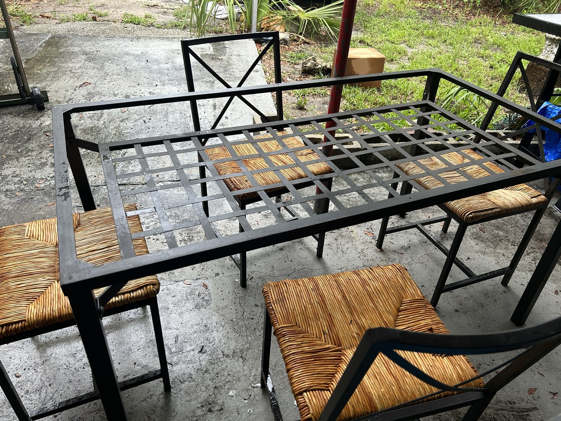 Dining room table