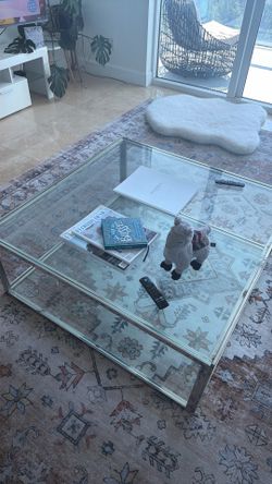 Mesa hermosa elegante de centro