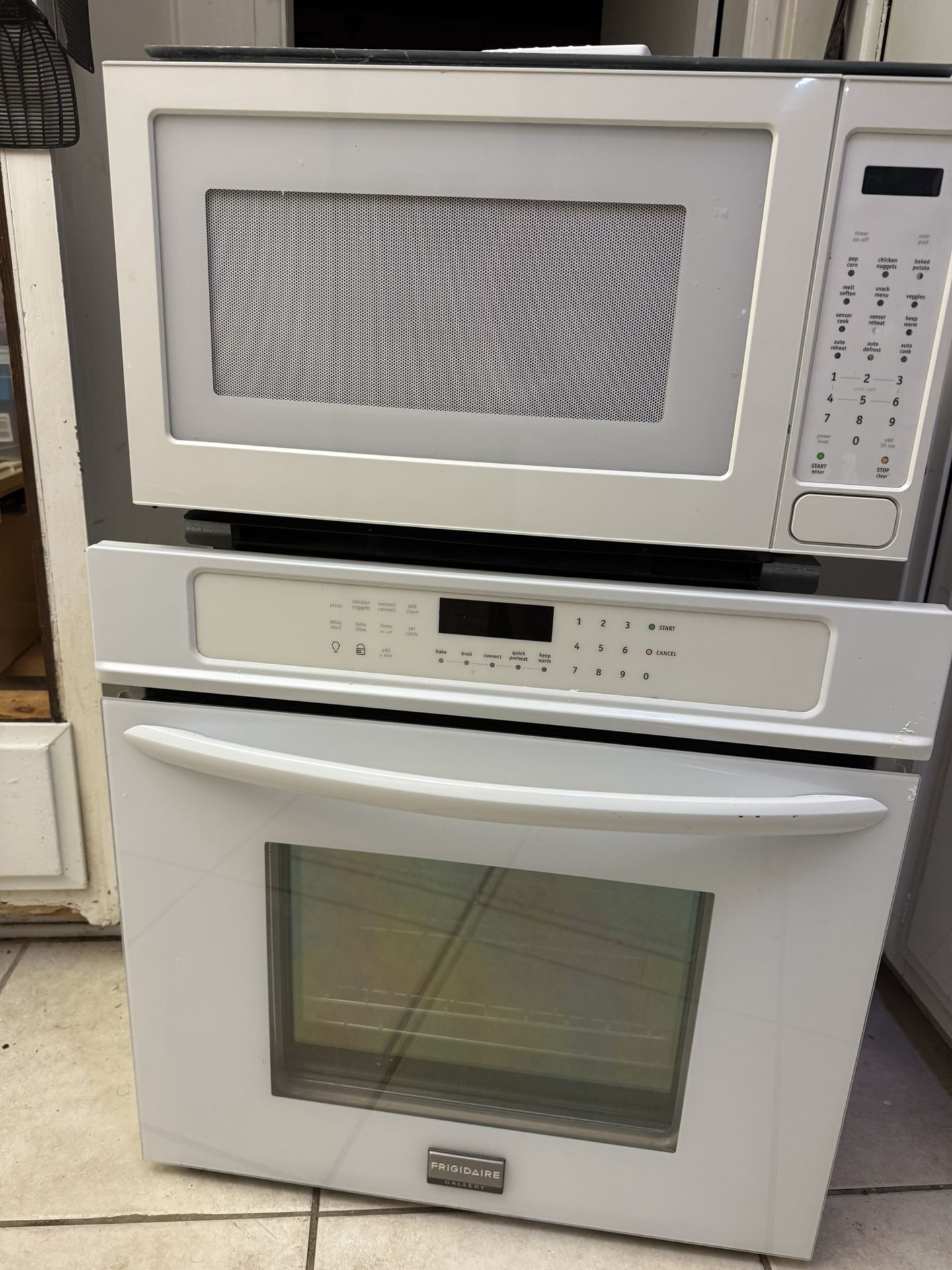  I’m are selling an Oven + Microwave, both of them are connected, comes with remote. The brand is FrigidAire, it’s used but like new. 