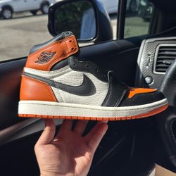 shattered backboard AJ1
