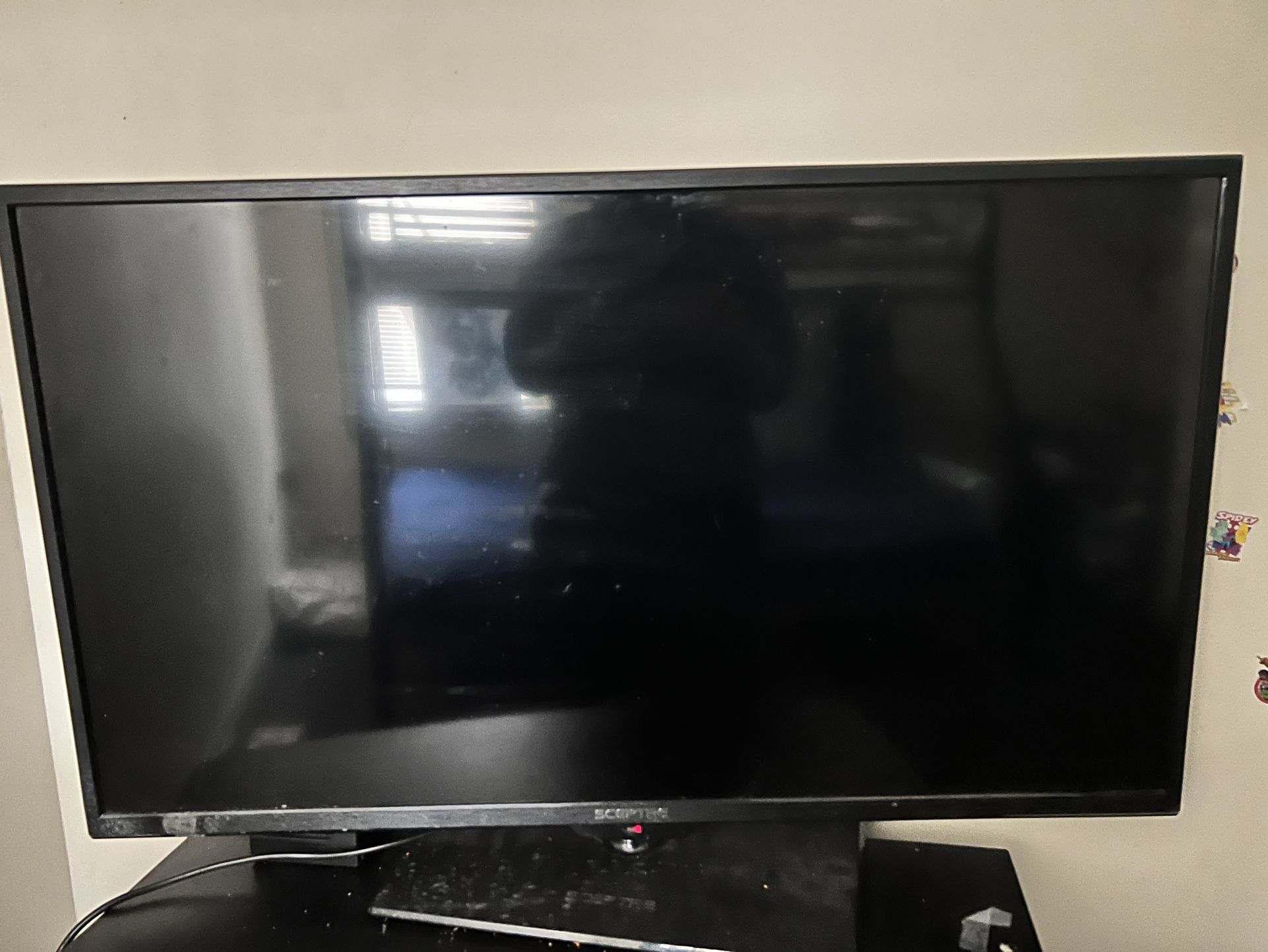 Sceptre 40” TV