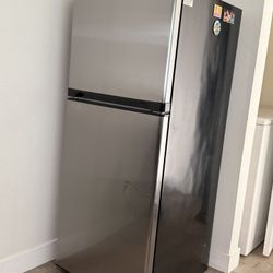 Avanti Refrigerator 10 Cu