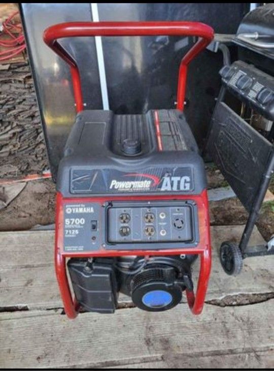 yamaha power generator 5700 excellent conditions for Sale in Kelso, WA