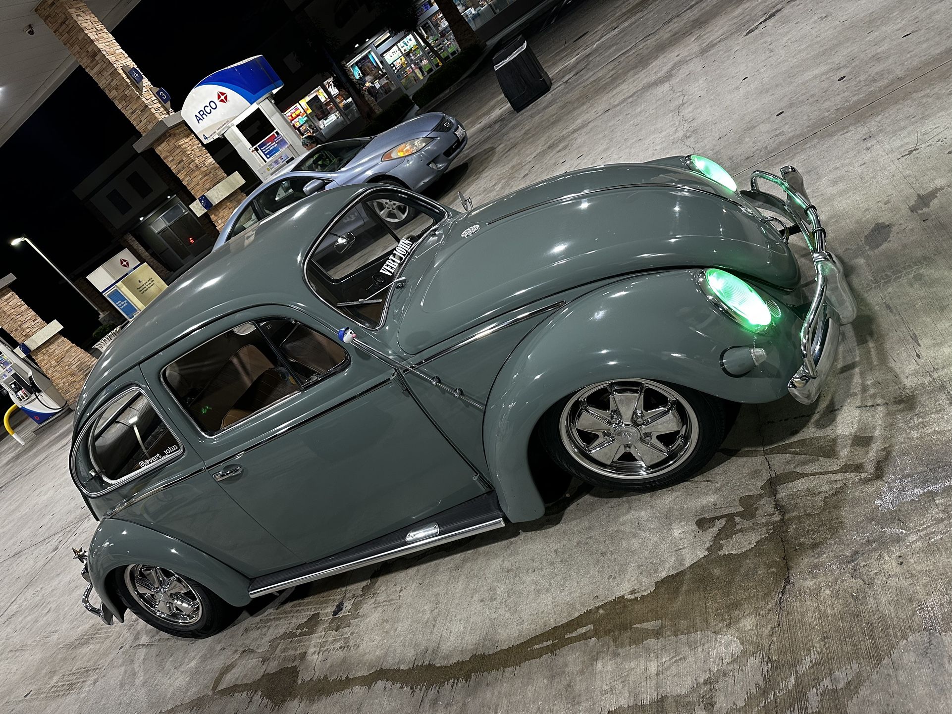 1957 VW Oval Window Bug