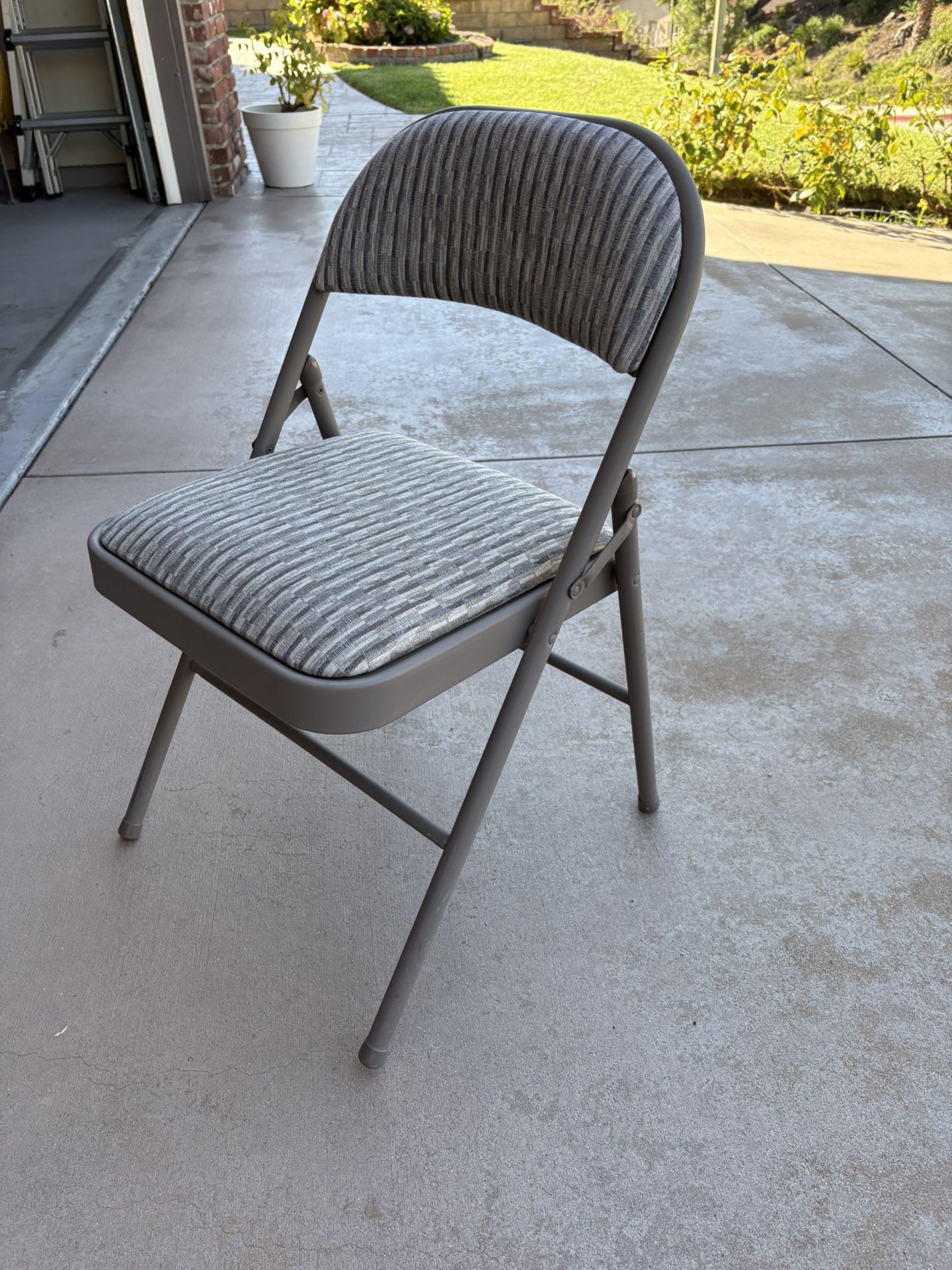 Folding chairs