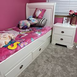 Bedroom Set