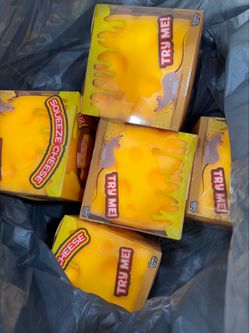Squeeze cheese banana