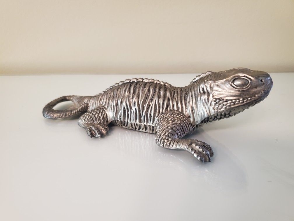 Vintage Iguana 2 Way Bottle Opener Silver Metal