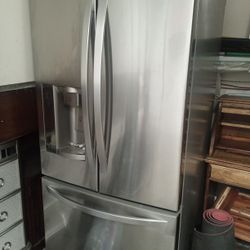 LG Refrigerator 