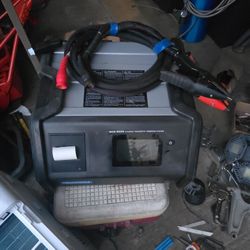  MODTRINICS DCA-8000  Diagnostic Charging Center