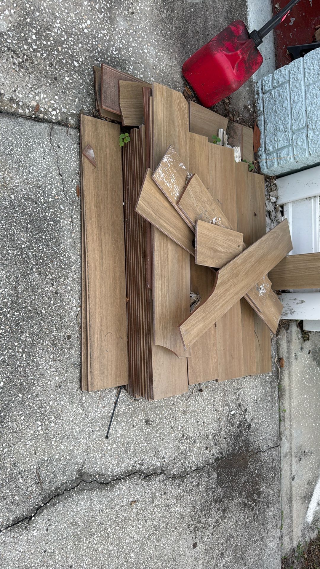 Free Tile And Aluminum