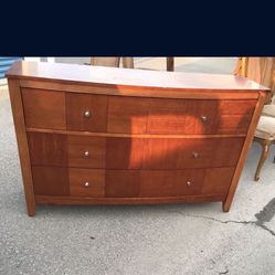 🌹SOLID WOOD 6 DRAWER  DRESSER 🌹