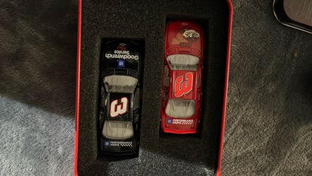 Dale Earnhardt #3 Die-Cast NASCAR 2-Car Set